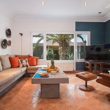 Yoko - Plusholidays *