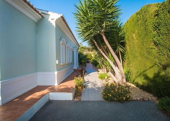 Yoko - Plusholidays Villa