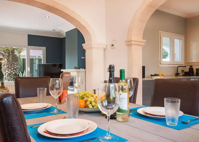 Yoko - Plusholidays Villa *