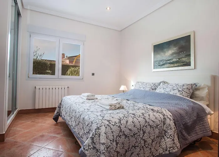 Yoko - Plusholidays Villa Calp