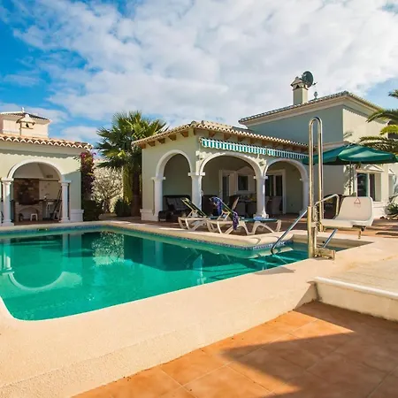 Yoko - Plusholidays Villa