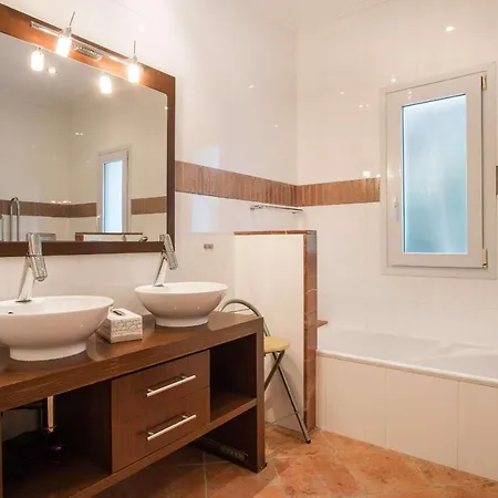 Yoko - Plusholidays * Calpe